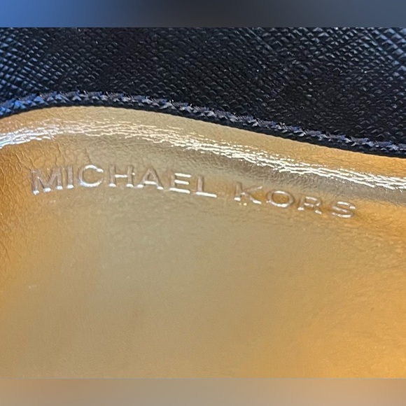 Michael Kors Saffiano Leather Black Envelope Clutch Portfolio Laptop Case - Picture 6 of 10